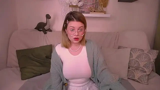 Snapshot of TessPleasure chatting on 22, 1, 2025 TessPleasure online show from 22, 1, 2025