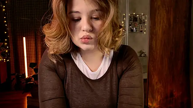 TessPleasure online show from 28, 11, 2025