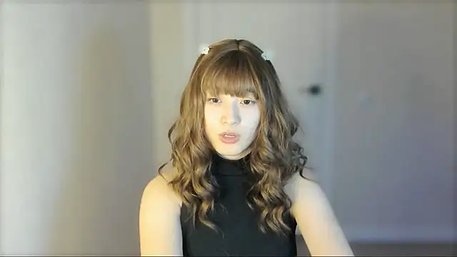 Snapshot of _hannah_baker chatting on 2, 2, 2025 hannah baker online show from 2, 2, 2025
