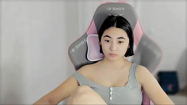 Snapshot of _hannah_baker chatting on 4, 3, 2025 hannah baker online show from 4, 3, 2025