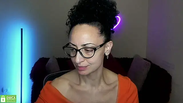 Snapshot of Arianasweety23 chatting on 15, 9, 2025 Arianasweety23 online show from 15, 9, 2025