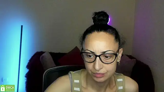 Snapshot of Arianasweety23 chatting on 17, 9, 2025 Arianasweety23 online show from 17, 9, 2025