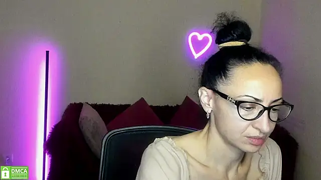 Snapshot of Arianasweety23 chatting on 25, 9, 2025 Arianasweety23 online show from 25, 9, 2025
