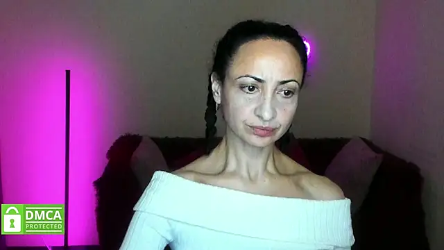 Snapshot of Arianasweety23 chatting on 28, 10, 2025 Arianasweety23 online show from 28, 10, 2025