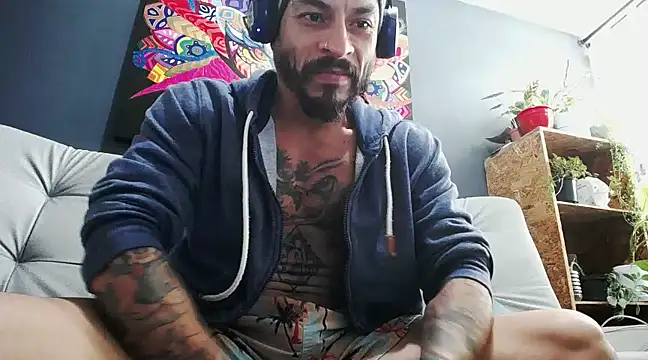 Snapshot of callme_douglas chatting on 11, 2, 2025 callme douglas online show from 11, 2, 2025