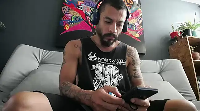 Snapshot of callme_douglas chatting on 16, 2, 2025 callme douglas online show from 16, 2, 2025