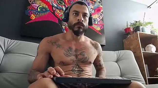 Snapshot of callme_douglas chatting on 20, 2, 2025 callme douglas online show from 20, 2, 2025