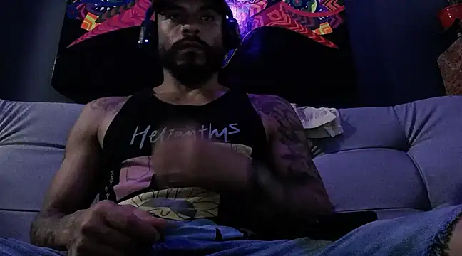 Snapshot of callme_douglas chatting on 25, 2, 2025 callme douglas online show from 25, 2, 2025