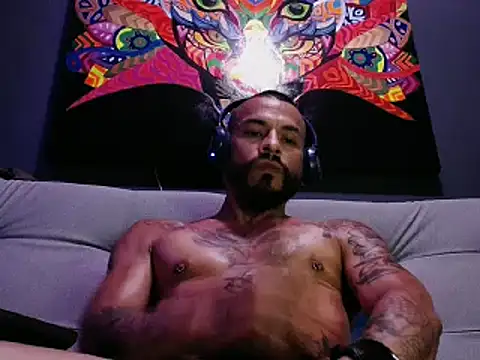 Snapshot of callme_douglas chatting on 2, 3, 2025 callme douglas online show from 2, 3, 2025