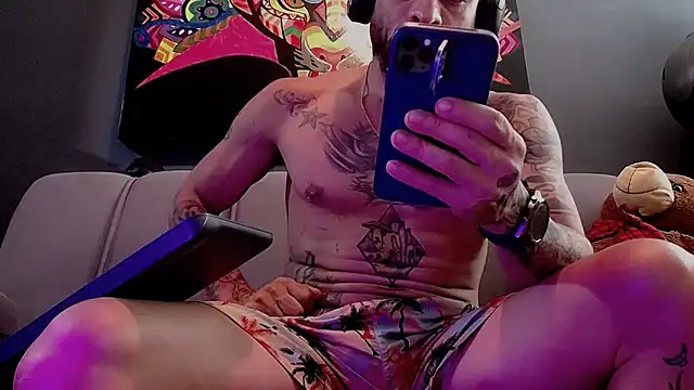 Snapshot of callme_douglas chatting on 14, 10, 2025 callme douglas online show from 14, 10, 2025