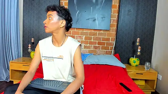 Snapshot of AntonAndSofii chatting on 17, 1, 2025 AntonAndSofii online show from 17, 1, 2025