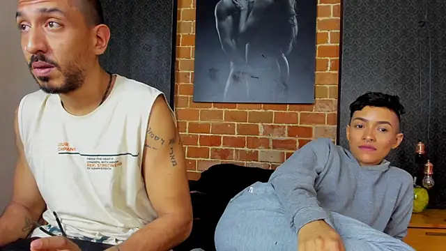 Snapshot of AntonAndSofii chatting on 26, 1, 2025 AntonAndSofii online show from 26, 1, 2025