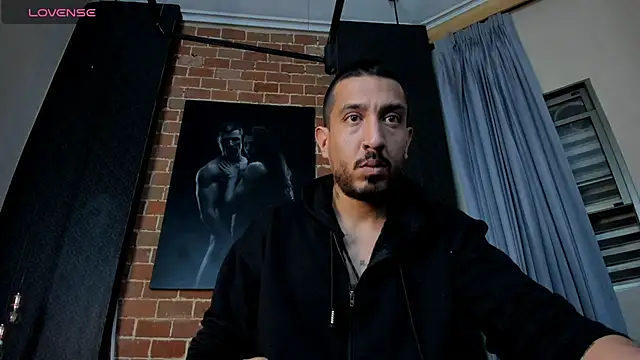 Snapshot of AntonAndSofii chatting on 31, 1, 2025 AntonAndSofii online show from 31, 1, 2025