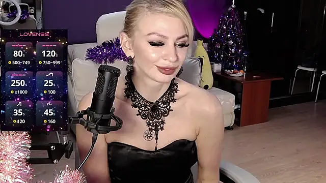  britney white  online show from 1, 1, 2025