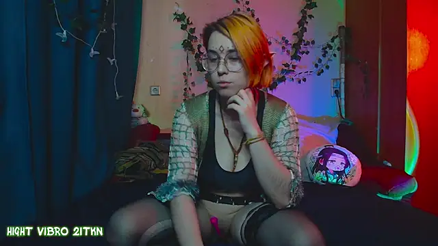 Snapshot of TrickyKitsune chatting on 22, 3, 2025 TrickyKitsune online show from 22, 3, 2025