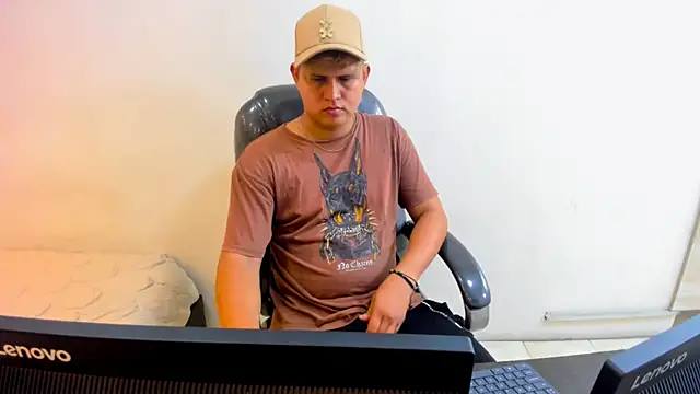 Warning Boy online show from 3, 1, 2025