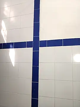 Mia WAll online show from 9, 1, 2025