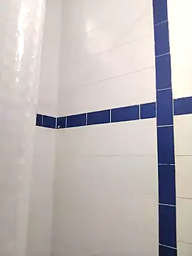 Mia WAll online show from 13, 1, 2025