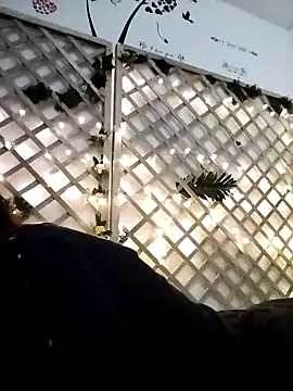 Mia WAll online show from 22, 1, 2025