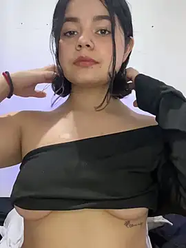 Snapshot of pretty_angela1 chatting on 30, 12, 2024 pretty angela1 online show from 30, 12, 2024