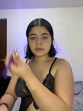 Snapshot of pretty_angela1 chatting on 7, 1, 2025 pretty angela1 online show from 7, 1, 2025