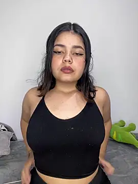 Snapshot of pretty_angela1 chatting on 11, 2, 2025 pretty angela1 online show from 11, 2, 2025