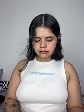 Snapshot of pretty_angela1 chatting on 25, 2, 2025 pretty angela1 online show from 25, 2, 2025