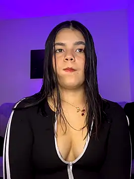 Snapshot of pretty_angela1 chatting on 25, 9, 2025 pretty angela1 online show from 25, 9, 2025