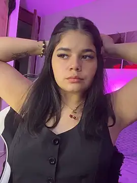 Snapshot of pretty_angela1 chatting on 26, 9, 2025 pretty angela1 online show from 26, 9, 2025