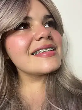 Snapshot of pretty_angela1 chatting on 31, 10, 2025 pretty angela1 online show from 31, 10, 2025