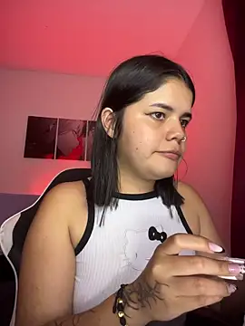 Snapshot of pretty_angela1 chatting on 24, 11, 2025 pretty angela1 online show from 24, 11, 2025