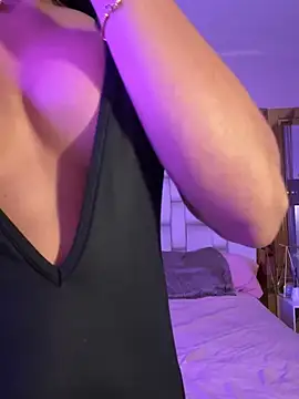 Karol Towers online show from 7, 3, 2025