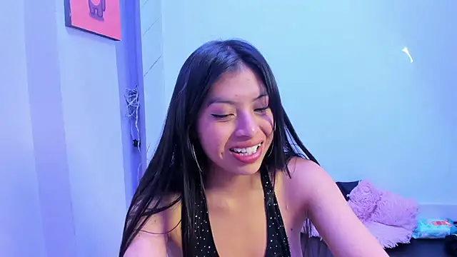 Chloe Martini online show from 27, 3, 2026