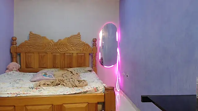 Coral0403 online show from 1, 12, 2025