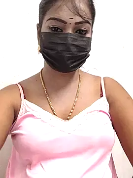 Snapshot of meena_27 chatting on 20, 10, 2025 meena 27 online show from 20, 10, 2025