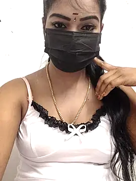 Snapshot of meena_27 chatting on 2, 11, 2025 meena 27 online show from 2, 11, 2025