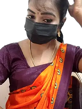 Snapshot of meena_27 chatting on 3, 11, 2025 meena 27 online show from 3, 11, 2025