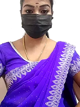 Snapshot of meena_27 chatting on 5, 11, 2025 meena 27 online show from 5, 11, 2025