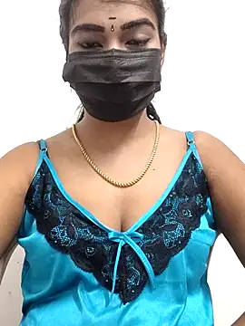 Snapshot of meena_27 chatting on 13, 11, 2025 meena 27 online show from 13, 11, 2025