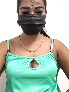 Snapshot of meena_27 chatting on 19, 11, 2025 meena 27 online show from 19, 11, 2025