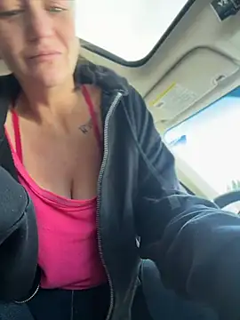 Snapshot of AlessasRoom chatting on 4, 5, 2026 AlessasRoom online show from 4, 5, 2026