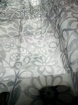 Snapshot of TheOneNOnlyHalfPint chatting on 23, 9, 2025 TheOneNOnlyHalfPint online show from 23, 9, 2025