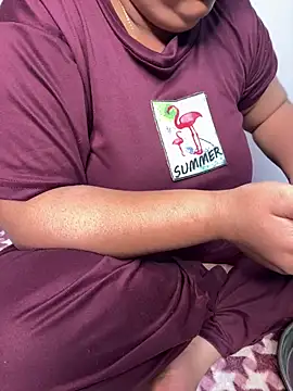 Snapshot of tanvihot2 chatting on 7, 2, 2025 tanvihot2 online show from 7, 2, 2025