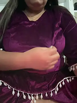 Snapshot of tanvihot2 chatting on 18, 2, 2025 tanvihot2 online show from 18, 2, 2025