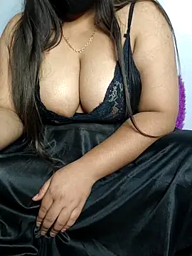 Snapshot of tanvihot2 chatting on 26, 11, 2025 tanvihot2 online show from 26, 11, 2025