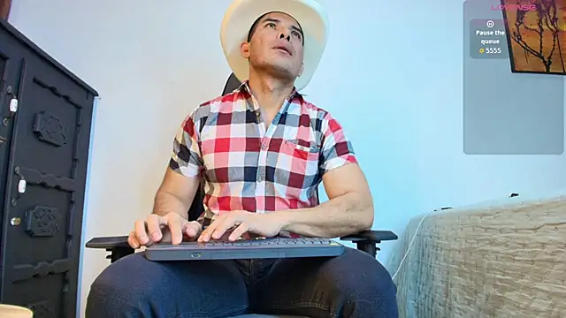 Snapshot of Andrewstelle_coleman chatting on 1, 6, 2026 Andrewstelle coleman online show from 1, 6, 2026