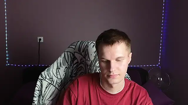 Leonnextdoor online show from 30, 12, 2024