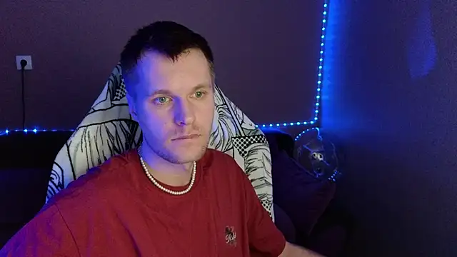 Leonnextdoor online show from 5, 1, 2025