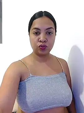 Snapshot of Brendabluee chatting on 7, 3, 2025 Brendabluee online show from 7, 3, 2025