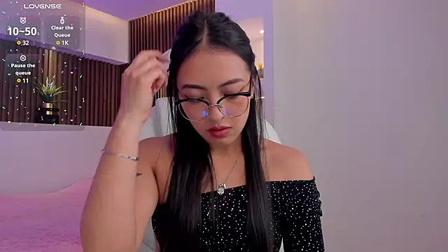 Snapshot of Camila_dupont chatting on 7, 3, 2025 Camila dupont online show from 7, 3, 2025